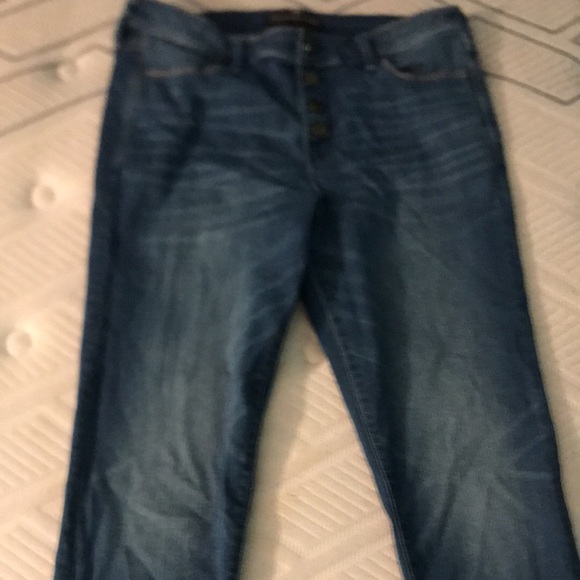 Abercrombie High Waist Jeans - Picture 1 of 3